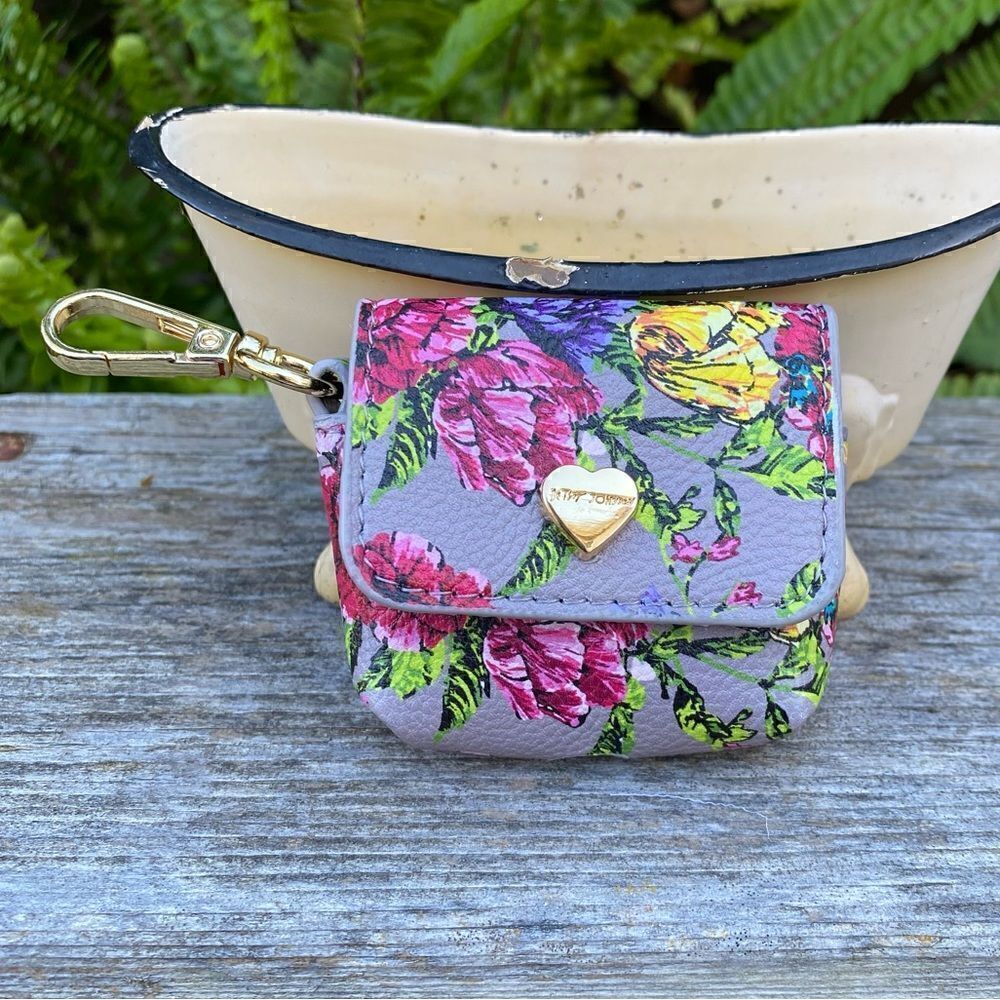 Betsey Johnson Floral Aipod/Ear Bud Holder. EUC!